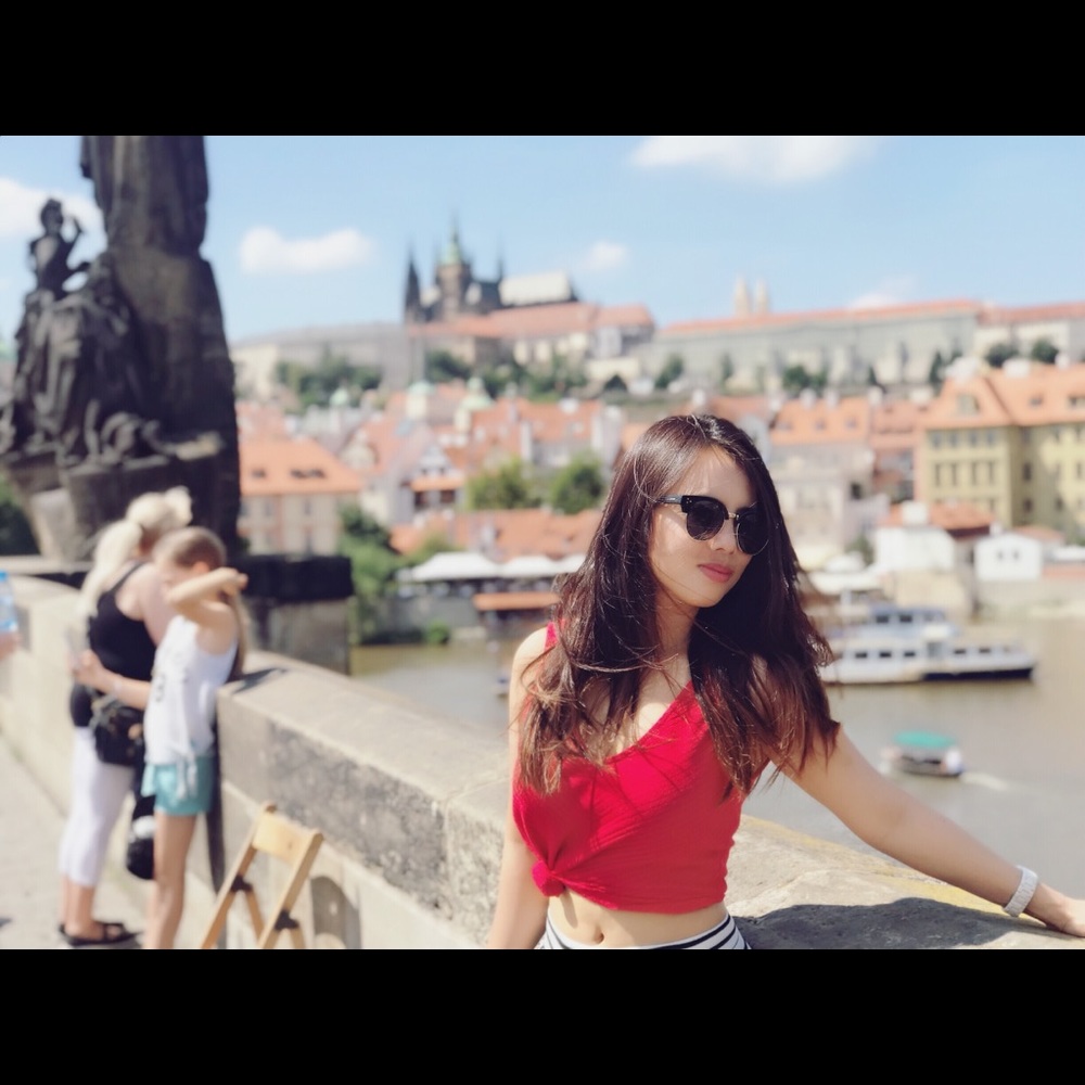 Meet your Posher, Jenna